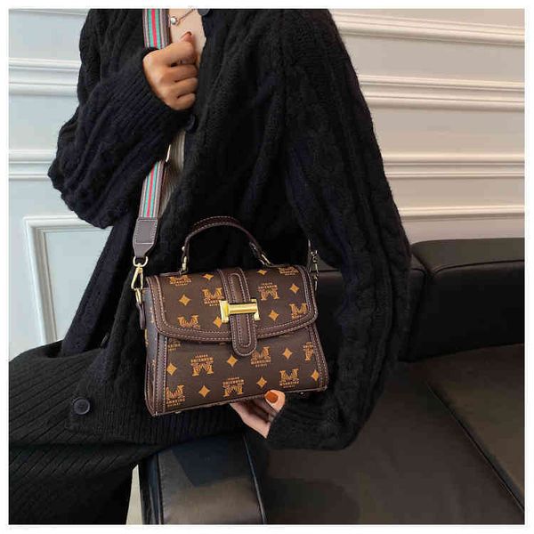 2022 factory outlet printed single shoulder postman's small square versatile messenger bag women's bag fashion b1h8 7p7n
2022 factory outlet printed single shoulder postman's small square versatile messenger bag women's bag fashion b1h8 7p7n