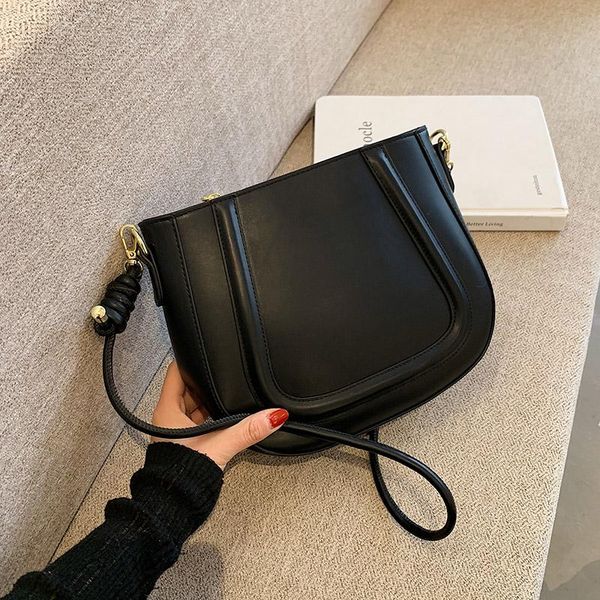 shoulder bags casual crossbody brand female saddle messenger bag leather for women fashion tote handbag
shoulder bags casual crossbody brand female saddle messenger bag leather for women fashion tote handbag