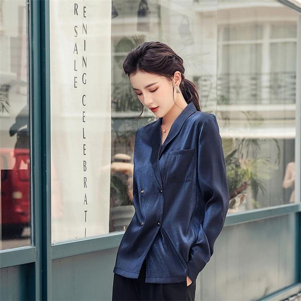 new 2020 women spring summer satin blouse shirts double breasted pockets casual loose notched office lady, White
new 2020 women spring summer satin blouse shirts double breasted pockets casual loose notched office lady, White
