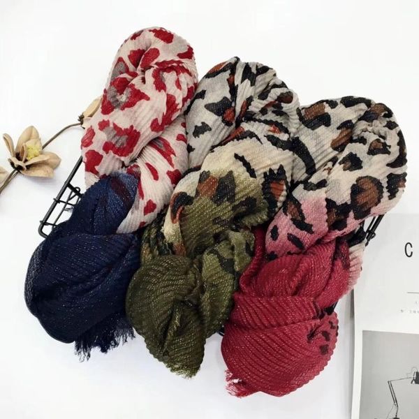 scarves 2021 luxury leopard print glitter cotton crinkle shawls muslim hijab shimmer wrinkle crumple bubble head wrap 10pcs/lot, Blue;gray
scarves 2021 luxury leopard print glitter cotton crinkle shawls muslim hijab shimmer wrinkle crumple bubble head wrap 10pcs/lot, Blue;gray