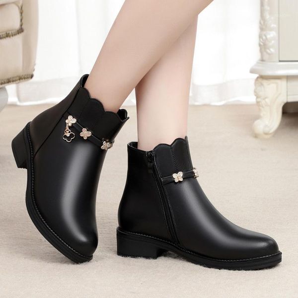 boots womens fashion large size warm plush snow genuine leather shoes outdoor cotton winter boot black ankle botas mujer zapatos1
boots womens fashion large size warm plush snow genuine leather shoes outdoor cotton winter boot black ankle botas mujer zapatos1