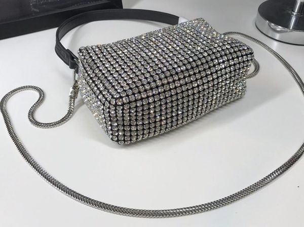 women's banquet bag 2020 fashion chain shoulder bag crossbody bag ready stock sale, Black;red
women's banquet bag 2020 fashion chain shoulder bag crossbody bag ready stock sale, Black;red