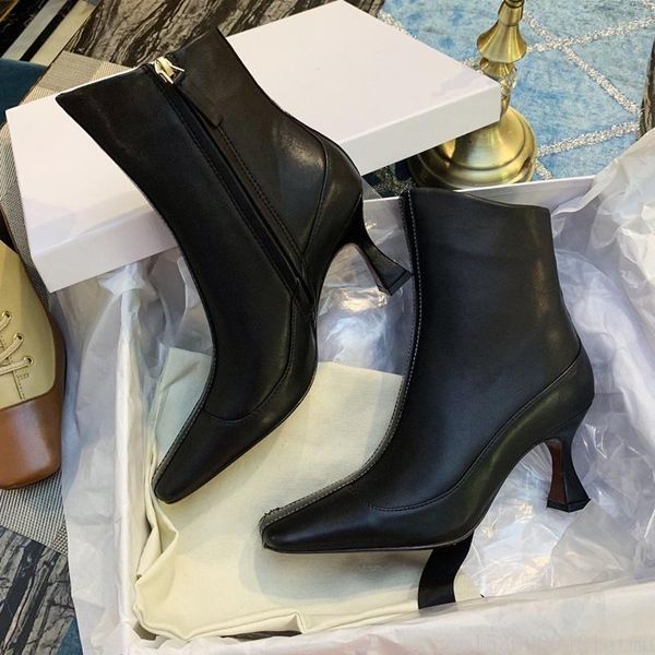 boots women ankle 2021 genuine leather black sprig autumn short fashion cup heels high shoes
boots women ankle 2021 genuine leather black sprig autumn short fashion cup heels high shoes
