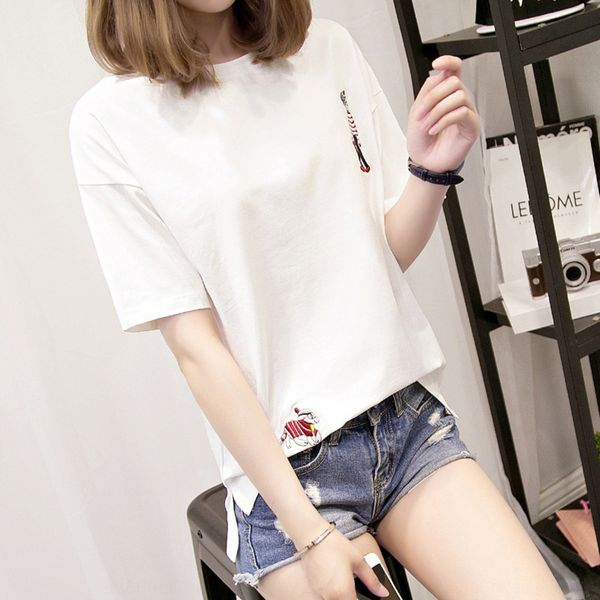 loose women's t-shirt 2020 new ins fashion big size slit super fire cec short sleeve cotton half sleeve student summer coat t-shirt top, White
loose women's t-shirt 2020 new ins fashion big size slit super fire cec short sleeve cotton half sleeve student summer coat t-shirt top, White