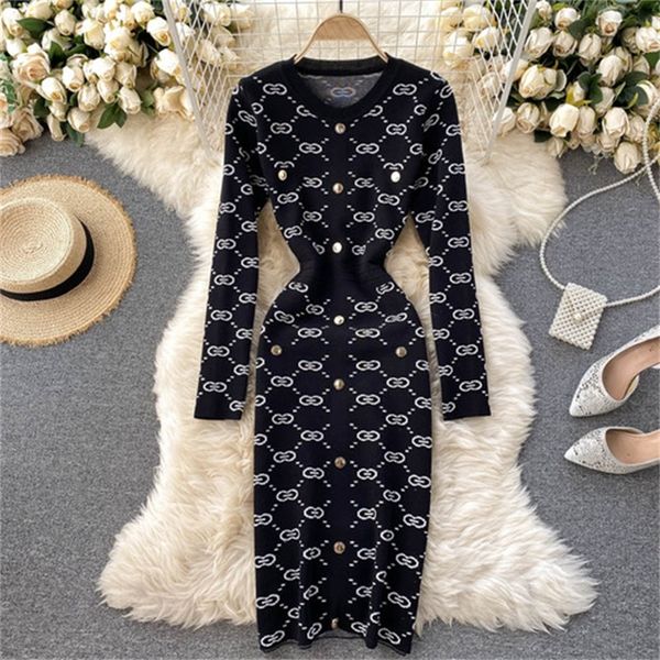 2021 new knitted dress female new temperament ladies style retro jacquard tight-fitting hip bottoming skirt sles, Black;gray
2021 new knitted dress female new temperament ladies style retro jacquard tight-fitting hip bottoming skirt sles, Black;gray