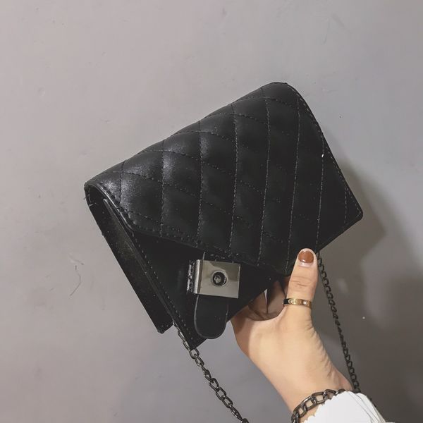 020 diamond real lattice chain small bag woman autumn joker single shoulder satchel luxurys designers crossbody bags
020 diamond real lattice chain small bag woman autumn joker single shoulder satchel luxurys designers crossbody bags