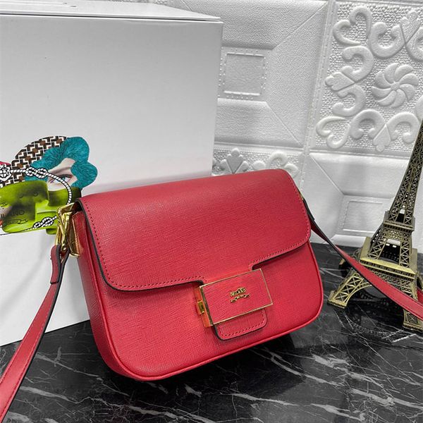 ladies shoulder bags leather material handbags wallet tote women saffiano chest pack crossbody disco logo snap-lock flap closure messenger b
ladies shoulder bags leather material handbags wallet tote women saffiano chest pack crossbody disco logo snap-lock flap closure messenger b