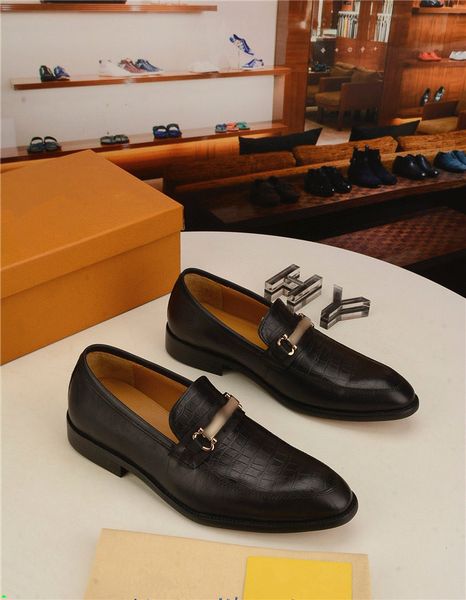 luxury men oxford shoes designer men dress shoes italian red black hand-polished pointed toe lace up wedding office formal leather shoes
luxury men oxford shoes designer men dress shoes italian red black hand-polished pointed toe lace up wedding office formal leather shoes