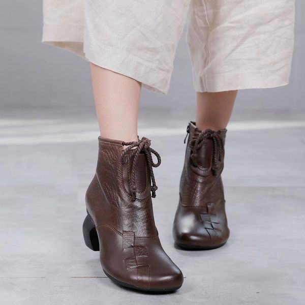 autumn and winter 2020latest lady chunky heel low-cut solid color ankle boots women's retro genuine leather stylish boots, Black
autumn and winter 2020latest lady chunky heel low-cut solid color ankle boots women's retro genuine leather stylish boots, Black