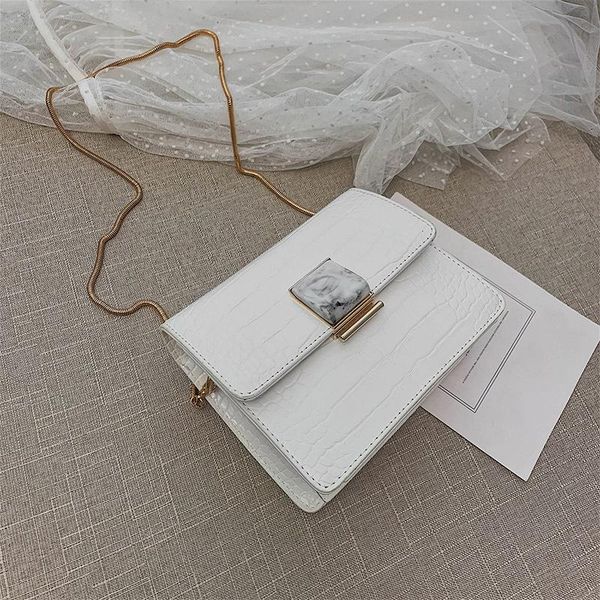 female alligator crossbody bag for women 2020 quality pu leather luxury handbag designer sac main ladies shoulder messenger bag
female alligator crossbody bag for women 2020 quality pu leather luxury handbag designer sac main ladies shoulder messenger bag