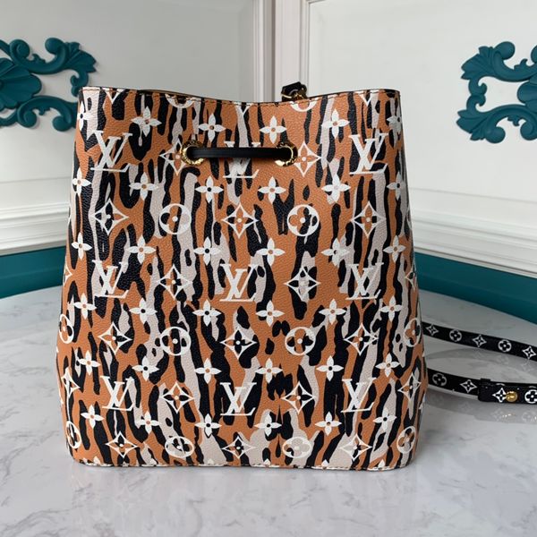 designers bags saddle bag crossbody bag handbag backpack dicky0750 purse mona_bag junlv566,068-1 m44679.44717 size:26..26..17.5cm, Golden;silver
designers bags saddle bag crossbody bag handbag backpack dicky0750 purse mona_bag junlv566,068-1 m44679.44717 size:26..26..17.5cm, Golden;silver