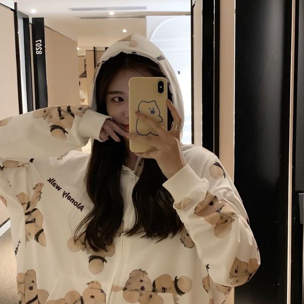 2020 autumn new full print bear cardigan hooded coat for men and women couple fashionable loose coat zippersweater zipperzipper sweater for, Black
2020 autumn new full print bear cardigan hooded coat for men and women couple fashionable loose coat zippersweater zipperzipper sweater for, Black