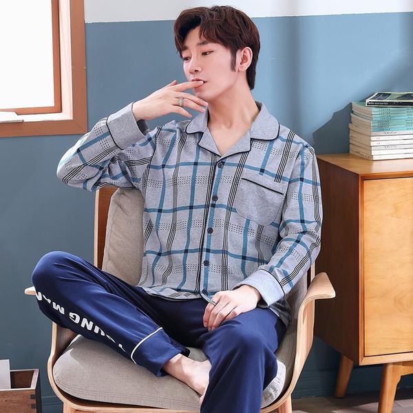 2021 new summer pajamas men's spring and autumn long-sleeved cotton summer thin cotton silk two-piece casual home service, Black;brown
2021 new summer pajamas men's spring and autumn long-sleeved cotton summer thin cotton silk two-piece casual home service, Black;brown