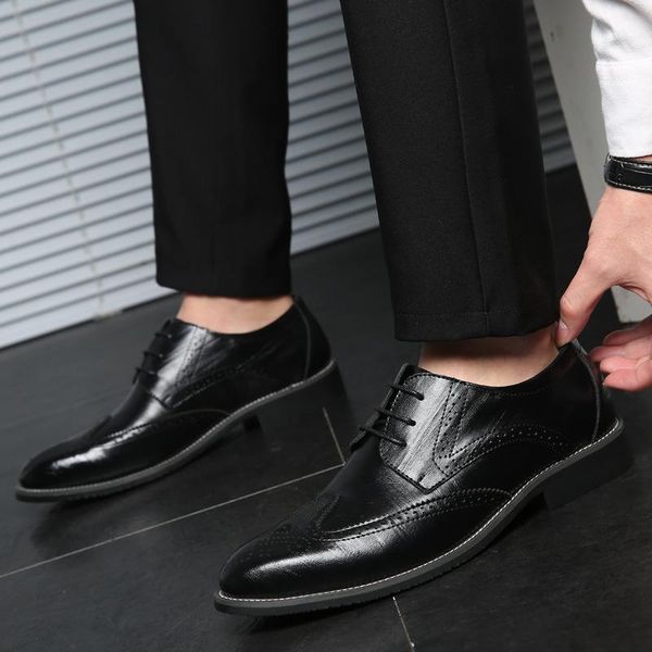 men leather shoes oxford leather men's dress shoes business flat breathable men's banquet wedding 20jk, Black
men leather shoes oxford leather men's dress shoes business flat breathable men's banquet wedding 20jk, Black