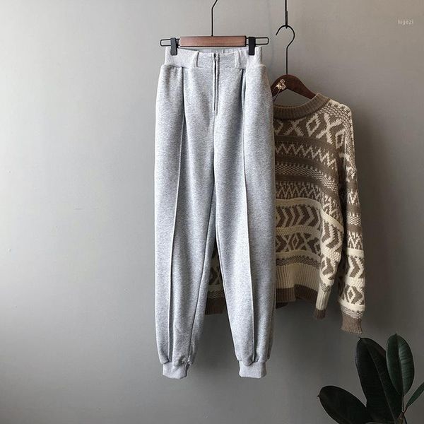 design sense bloomer pants women 2020 winter new korean style loose casual sports pants 800381, Black;white
design sense bloomer pants women 2020 winter new korean style loose casual sports pants 800381, Black;white