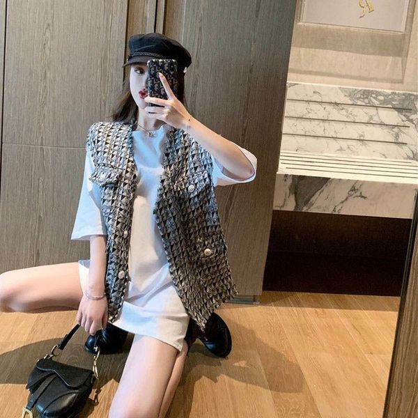 checkered suit vest women vintage retro plaid vest jacket office lady 2021 new hit women fashion sleeveless solid jacket, Black;white
checkered suit vest women vintage retro plaid vest jacket office lady 2021 new hit women fashion sleeveless solid jacket, Black;white