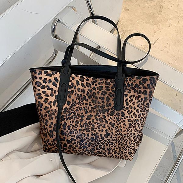 leopard pattern women shoulder bag large capacity tote bags for women 2020 trendy soft leather handbags big shopper bags
leopard pattern women shoulder bag large capacity tote bags for women 2020 trendy soft leather handbags big shopper bags