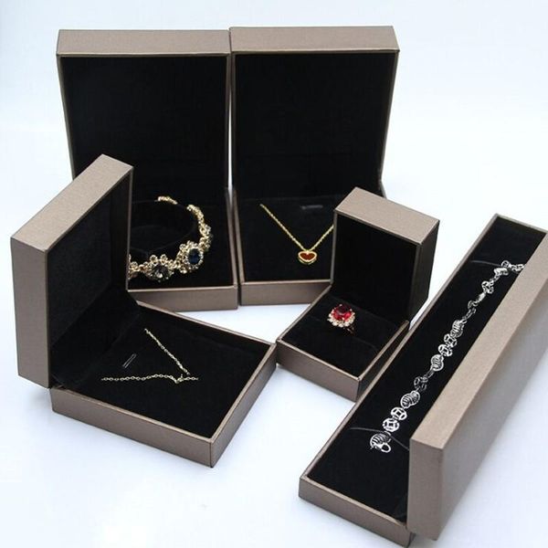 gift wrap 1 pcs more size gold color leather filled paper jewelry box ring /necklace /earring/ bracelet pendant packing
gift wrap 1 pcs more size gold color leather filled paper jewelry box ring /necklace /earring/ bracelet pendant packing
