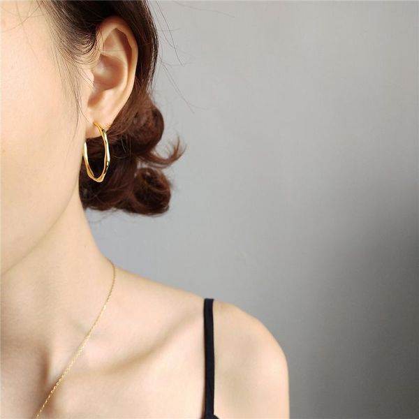 925 sterling silver earrings irregular circle design hoop earring gold color mother's day gifts women jewelry short hair earring, Golden;silver
925 sterling silver earrings irregular circle design hoop earring gold color mother's day gifts women jewelry short hair earring, Golden;silver