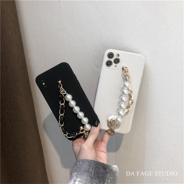 luxury phone case iphone 12 pro case 3d luxury fashion pearl sasanqua flower wrist bracelet iphone 11 pro x xr xs max 8 plus soft silicone
luxury phone case iphone 12 pro case 3d luxury fashion pearl sasanqua flower wrist bracelet iphone 11 pro x xr xs max 8 plus soft silicone