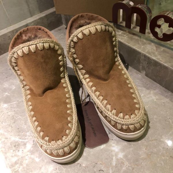 short boots female new winter 2020 boots fur one pedal thickening and velvet short tube flat low to help, Black
short boots female new winter 2020 boots fur one pedal thickening and velvet short tube flat low to help, Black