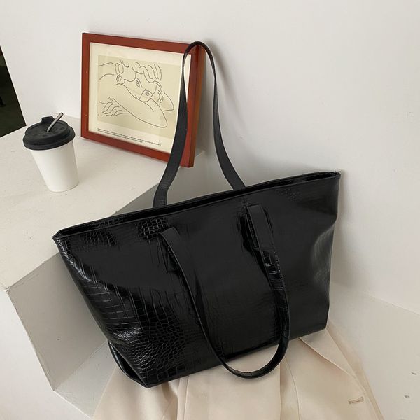 large capacity totes bags for women aligator decoration shoulder bags two shoulder handbags 51cm*19cm*30cm shopping bags
large capacity totes bags for women aligator decoration shoulder bags two shoulder handbags 51cm*19cm*30cm shopping bags