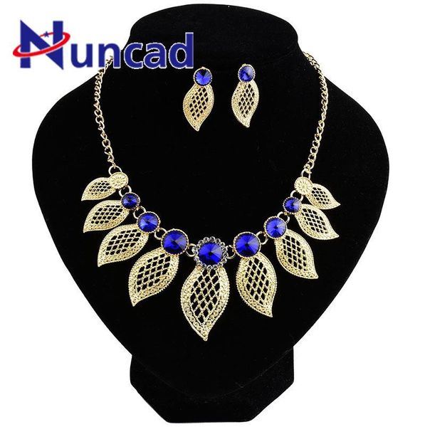 luxury women party jewelry set crystal gold color alloy leaf earrings necklace elegant ladies wedding jewelry accessories, Silver
luxury women party jewelry set crystal gold color alloy leaf earrings necklace elegant ladies wedding jewelry accessories, Silver