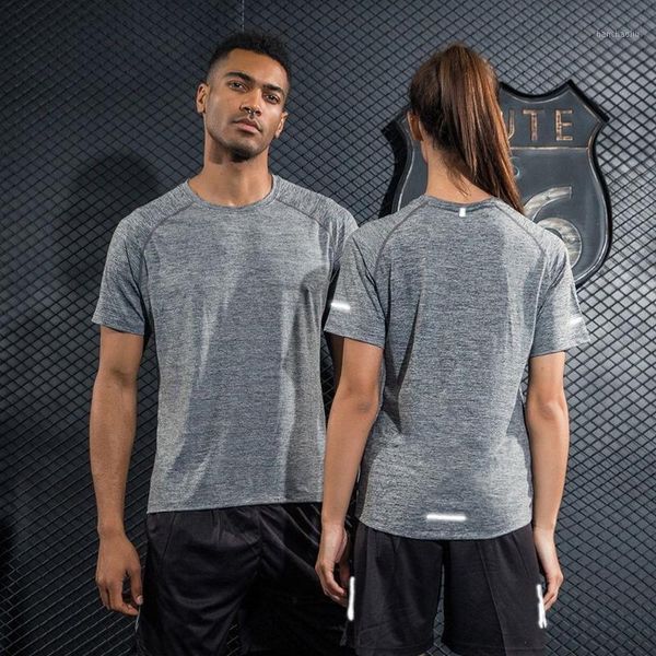 running jerseys men's and women's short-sleeved summer sports couple's loose thin breathable fitness clothes casual sweat-abs, Black;blue
running jerseys men's and women's short-sleeved summer sports couple's loose thin breathable fitness clothes casual sweat-abs, Black;blue