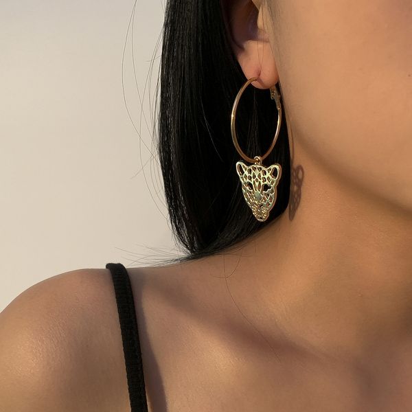 women hoop earring sparkely fashion earrings classical style women party birthday christmas gift ins orecchini hoop earrings, Golden;silver
women hoop earring sparkely fashion earrings classical style women party birthday christmas gift ins orecchini hoop earrings, Golden;silver
