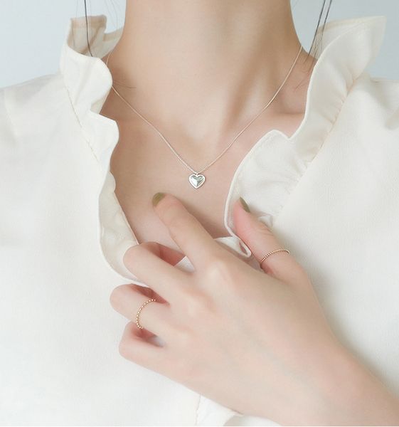 2020 factory light luxury female ins style selling fashion wild sweet little red book net heart pendant clavicle chain necklace, Silver
2020 factory light luxury female ins style selling fashion wild sweet little red book net heart pendant clavicle chain necklace, Silver