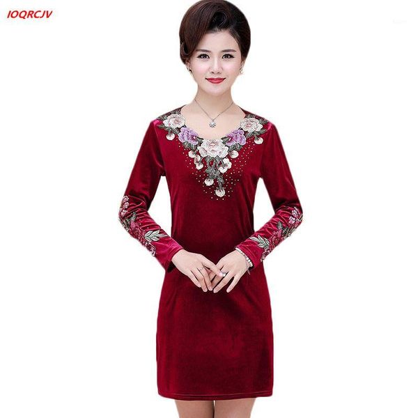 plus size 5xl women's gold velvet dress 2020 spring autumn long-sleeved embroidered dress middle aged mother elegant w17541, Black;gray
plus size 5xl women's gold velvet dress 2020 spring autumn long-sleeved embroidered dress middle aged mother elegant w17541, Black;gray