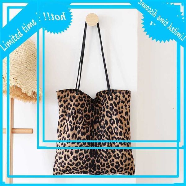 korean style handbag with fashionable leopard pattern simple and versatile cloth bag
korean style handbag with fashionable leopard pattern simple and versatile cloth bag