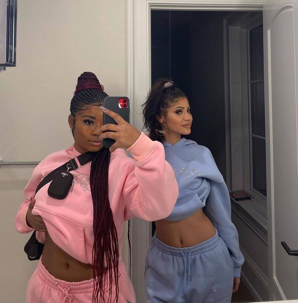 selling women pullover hoodies jackets +pants sporting suit designers tracksuit two piece sets sportwear, Gray
selling women pullover hoodies jackets +pants sporting suit designers tracksuit two piece sets sportwear, Gray