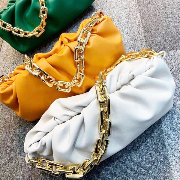 2020 new arrival famous designer brand soft genuine leather ladies pouch bag with big metal chain messenger hand bag for women junlv566
2020 new arrival famous designer brand soft genuine leather ladies pouch bag with big metal chain messenger hand bag for women junlv566