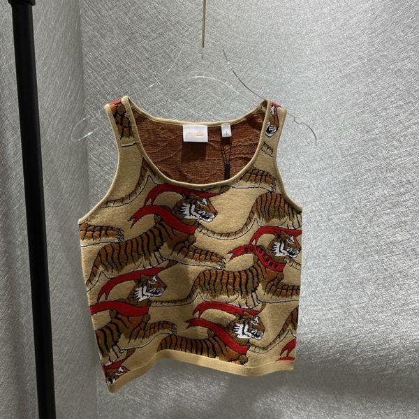 2022 early spring new year of the tiger limited series, White
2022 early spring new year of the tiger limited series, White