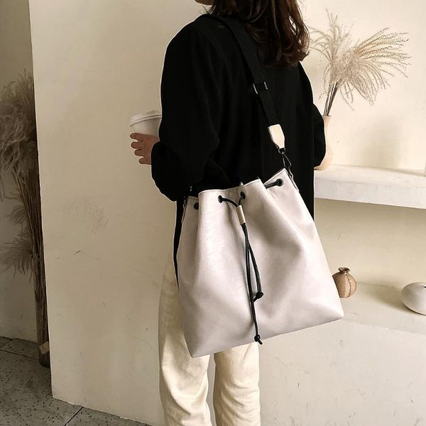casual pu leather shoulder bucket bags solid color drawstring large capacity handbags fashion durable shopping messenger bag
casual pu leather shoulder bucket bags solid color drawstring large capacity handbags fashion durable shopping messenger bag
