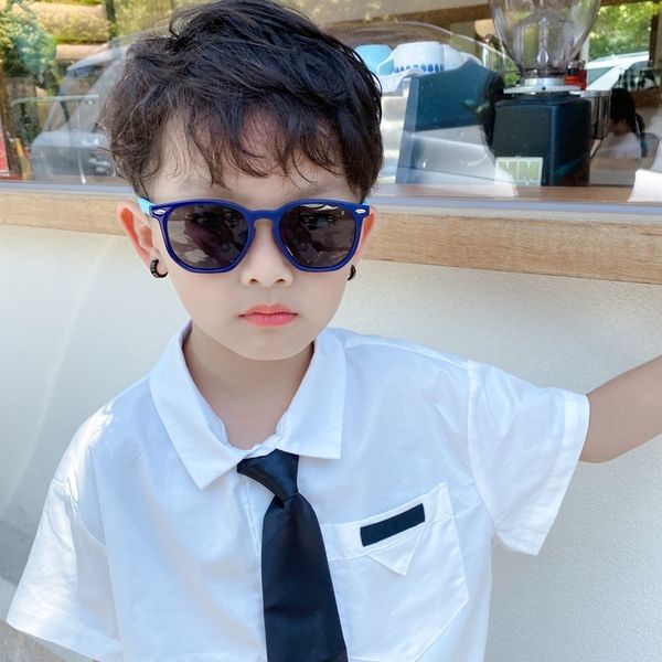 children's polarized boys and girls sunscreen anti ultraviolet sunshade glasses silicone soft frame baby sunglasses, White;black
children's polarized boys and girls sunscreen anti ultraviolet sunshade glasses silicone soft frame baby sunglasses, White;black