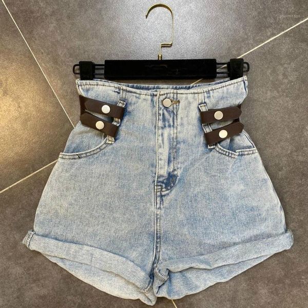 deat 2020 new summer fashion casual patchwork solid double buckle high waist straight slim denim shorts women sd4851, Blue
deat 2020 new summer fashion casual patchwork solid double buckle high waist straight slim denim shorts women sd4851, Blue