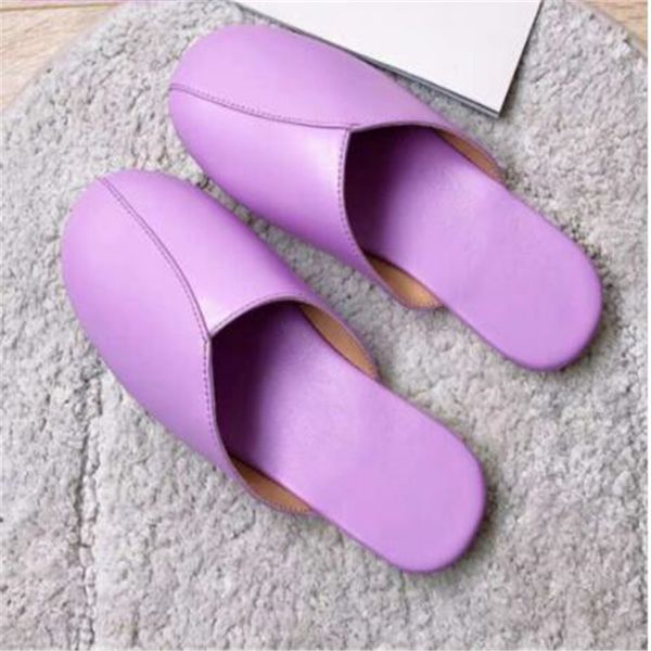 wholesale mens womens shoes four seasons leather door waterproof non-slip home sheepskin baotou mens floor slippers light and comfortable
wholesale mens womens shoes four seasons leather door waterproof non-slip home sheepskin baotou mens floor slippers light and comfortable