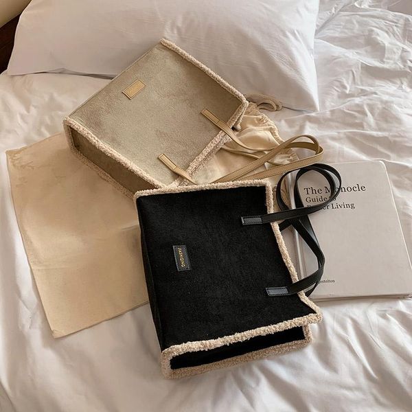 fshion designer high capacity hairy women shoulder bag lady leather chains bag messenger handbag khaki square bags
fshion designer high capacity hairy women shoulder bag lady leather chains bag messenger handbag khaki square bags