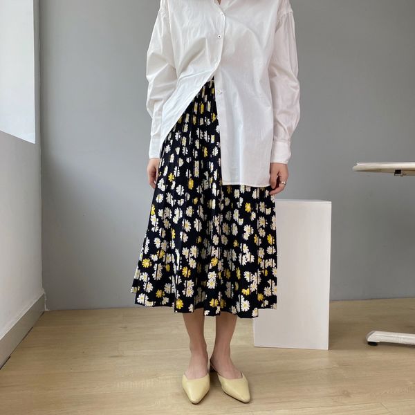 2021 new high waist knitted casual autumn winter thick flower long women a line skirt jupe femme saia rkno, Black
2021 new high waist knitted casual autumn winter thick flower long women a line skirt jupe femme saia rkno, Black