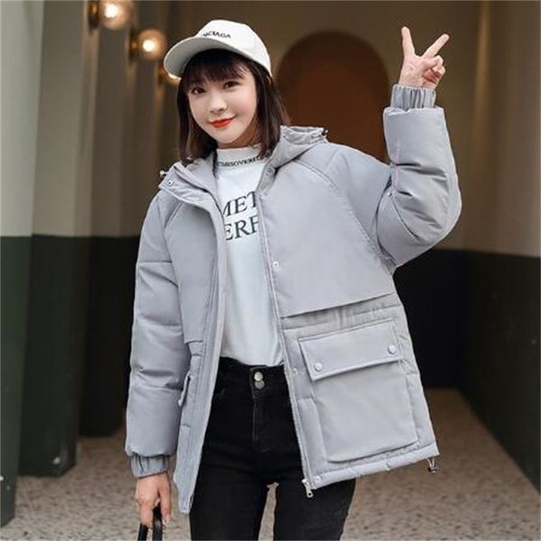 2021 new winter female jacket oversized print with hoodie parkas loose style short collar plus casual size thick jackets 47kn, Black
2021 new winter female jacket oversized print with hoodie parkas loose style short collar plus casual size thick jackets 47kn, Black