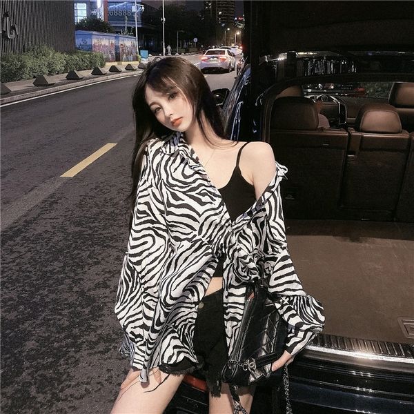 nuz69 autumn 2020 new korean sleeve woman sun proof shirtshirt shirtloose stripe chiffon shirt long k8fbe, White
nuz69 autumn 2020 new korean sleeve woman sun proof shirtshirt shirtloose stripe chiffon shirt long k8fbe, White