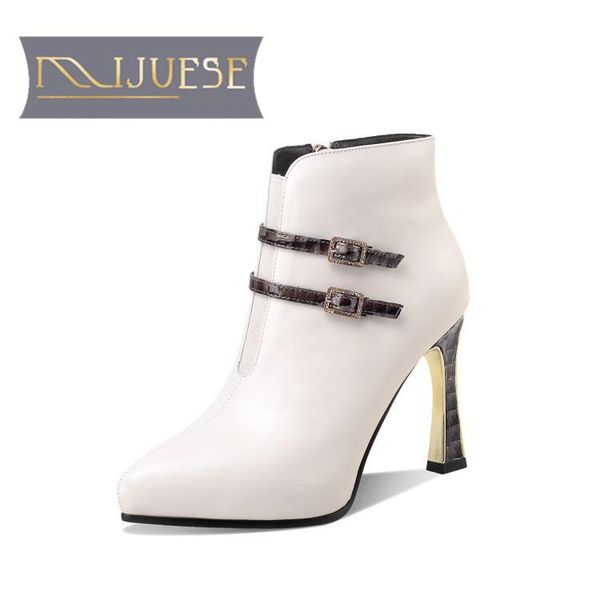 mljuese 2021 women ankle boots cow leather winter short plush pointed toe zipper buckle strap high heels female boots size 39, Black
mljuese 2021 women ankle boots cow leather winter short plush pointed toe zipper buckle strap high heels female boots size 39, Black