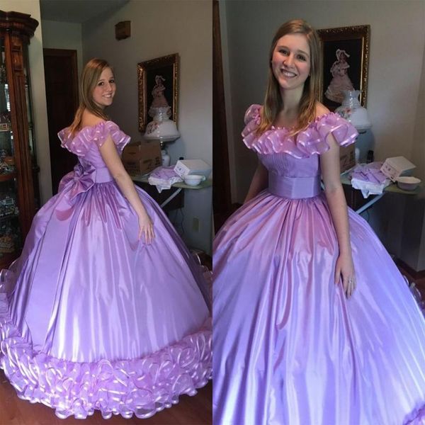 setwell off the shoulder ball gown quinceanera dresses sleeveless tiered pleated floor length prom party gowns with bow, Blue;red
setwell off the shoulder ball gown quinceanera dresses sleeveless tiered pleated floor length prom party gowns with bow, Blue;red