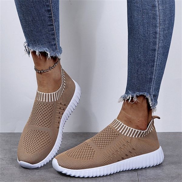 women sneakers woman casual loafers ladies mesh vulcanizedfemale slip on walking shoes women's breathable footwear plus size 43, Black;white
women sneakers woman casual loafers ladies mesh vulcanizedfemale slip on walking shoes women's breathable footwear plus size 43, Black;white