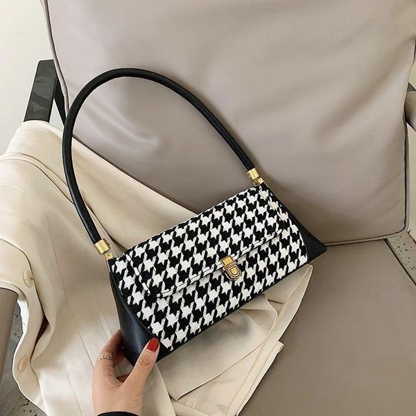 хаундстут parttern подмышек сумки для женщин конструктора 2020 small shoulder bag женские сумки женский тотализаторов lady hand bag 6450
хаундстут parttern подмышек сумки для женщин конструктора 2020 small shoulder bag женские сумки женский тотализаторов lady hand bag 6450