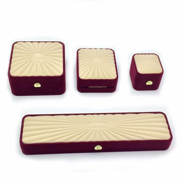 jewelry packaing display box velvet wedding ring earring pendant necklace box, Pink;blue
jewelry packaing display box velvet wedding ring earring pendant necklace box, Pink;blue