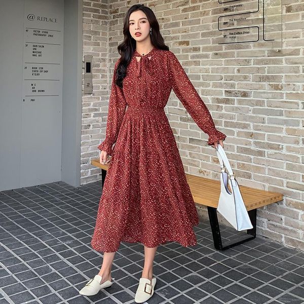 women chiffon dress 2021 spring summer fashion female long sleeve print floral vintage casual dress elastic waist a-line vestido, Black;gray
women chiffon dress 2021 spring summer fashion female long sleeve print floral vintage casual dress elastic waist a-line vestido, Black;gray