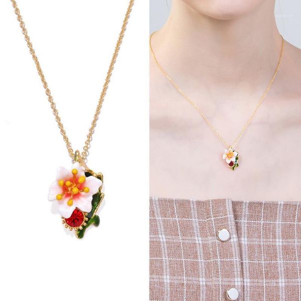 hand painted enamel glaze women's french flower pendant jewelry bijoux girl gifts1, Silver
hand painted enamel glaze women's french flower pendant jewelry bijoux girl gifts1, Silver
